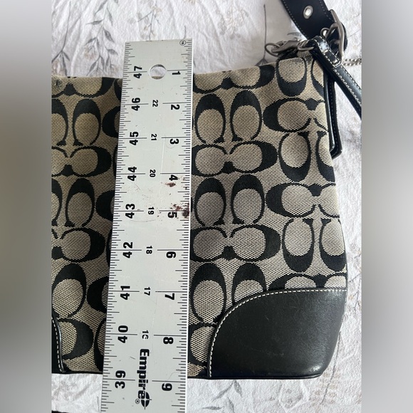 Coach Black and Cream Signature Shoulder Bag - Picture 11 of 12